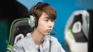 Pro Overwatch player Young-hun 