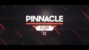 Надпись «Pinnacle Cup II» появляется на фоне космоса с яркими светящимися звездами и узкими оранжевыми полосами, напоминающими метеоры.