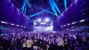 Fan's pack Arlington’s Esports Stadium at a CDL Major in 2019