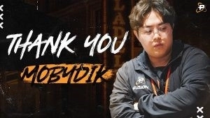 Sim “Mobydik” Seung-bo stands with his arms folded in a Philadelphia Fusion hoodie. Beside him the words 