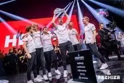 Faze Clan vs Heroic  Heroic lifting the trophy at BLAST Fall Final_BLAST